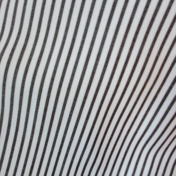 Button Up Shirt Sz M - Picture 3 of 3